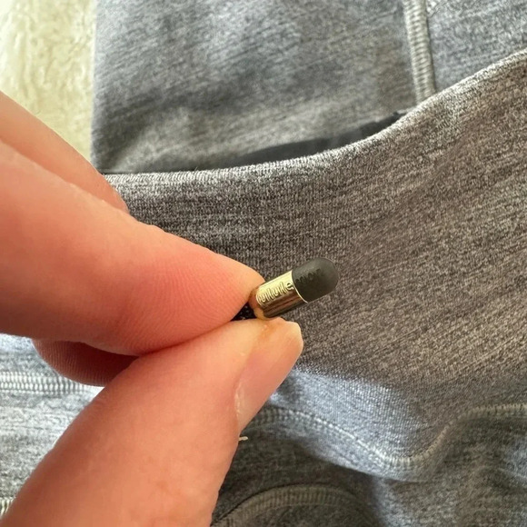 lululemon gray/black full length high rise speed up tight scrunch leggings sz 4 - Picture 8 of 8